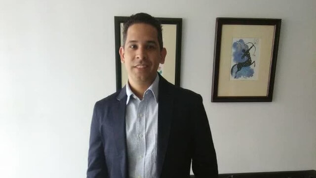 Foto de Gizech Luy escritor en español
